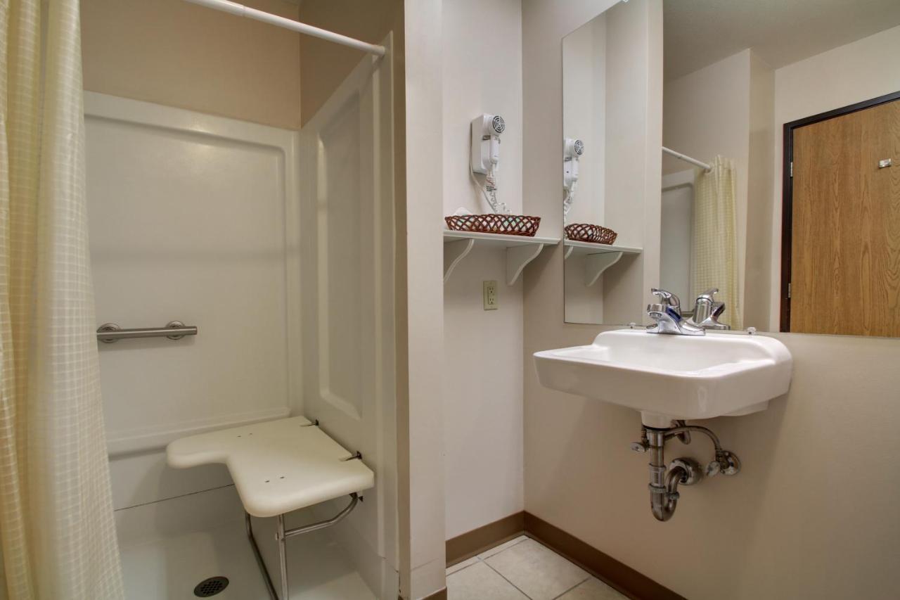 Quality Inn Hamilton Buitenkant foto
