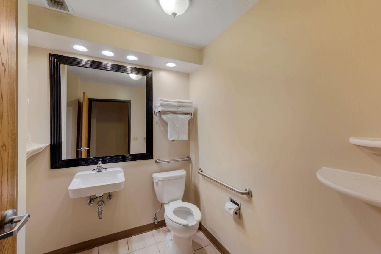 Quality Inn Hamilton Buitenkant foto